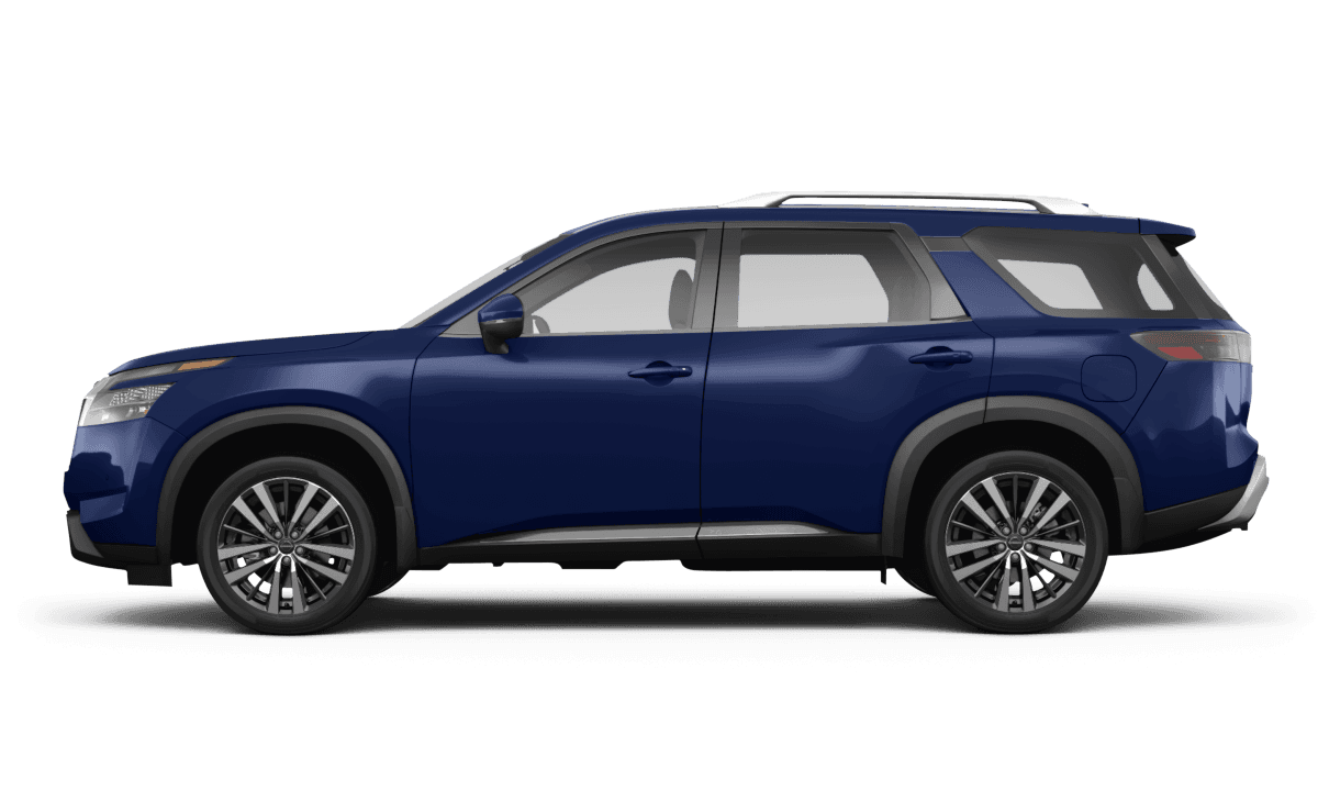 Nissan Pathfinder  - Side view